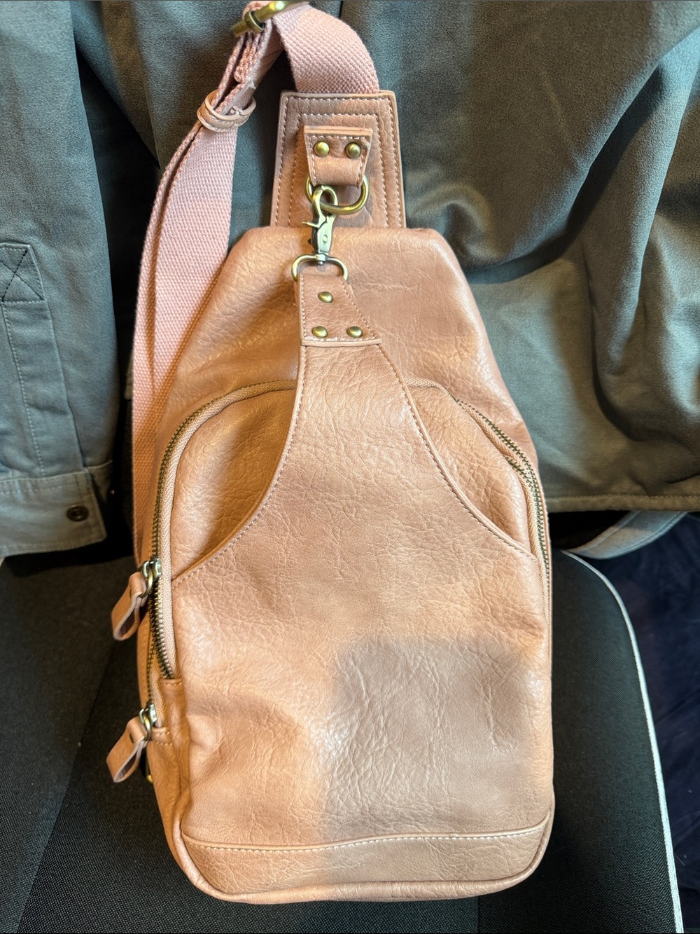 Women’s Sling Crossbody Bag in Blush Pink